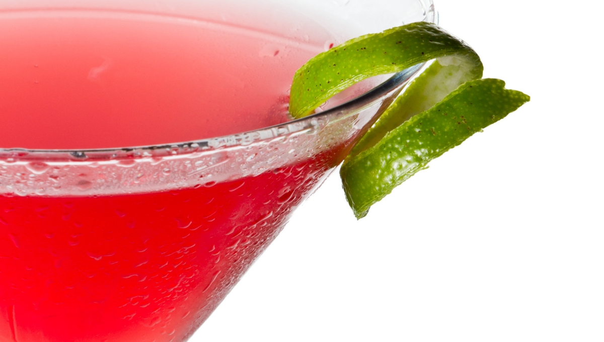 The Cosmopolitan Cocktail: The Best Cosmopolitan Recipe for Your Next Party